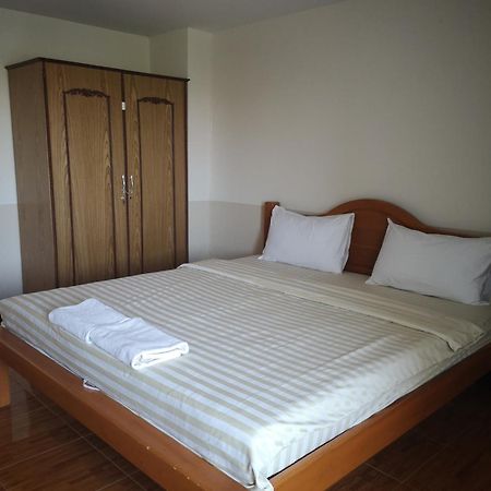 Sab Suwarn Mansion Hotel Suphan Buri Buitenkant foto