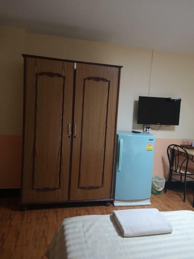 Sab Suwarn Mansion Hotel Suphan Buri Buitenkant foto
