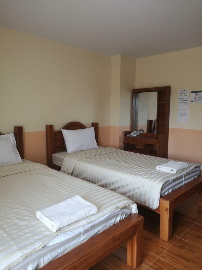 Sab Suwarn Mansion Hotel Suphan Buri Buitenkant foto