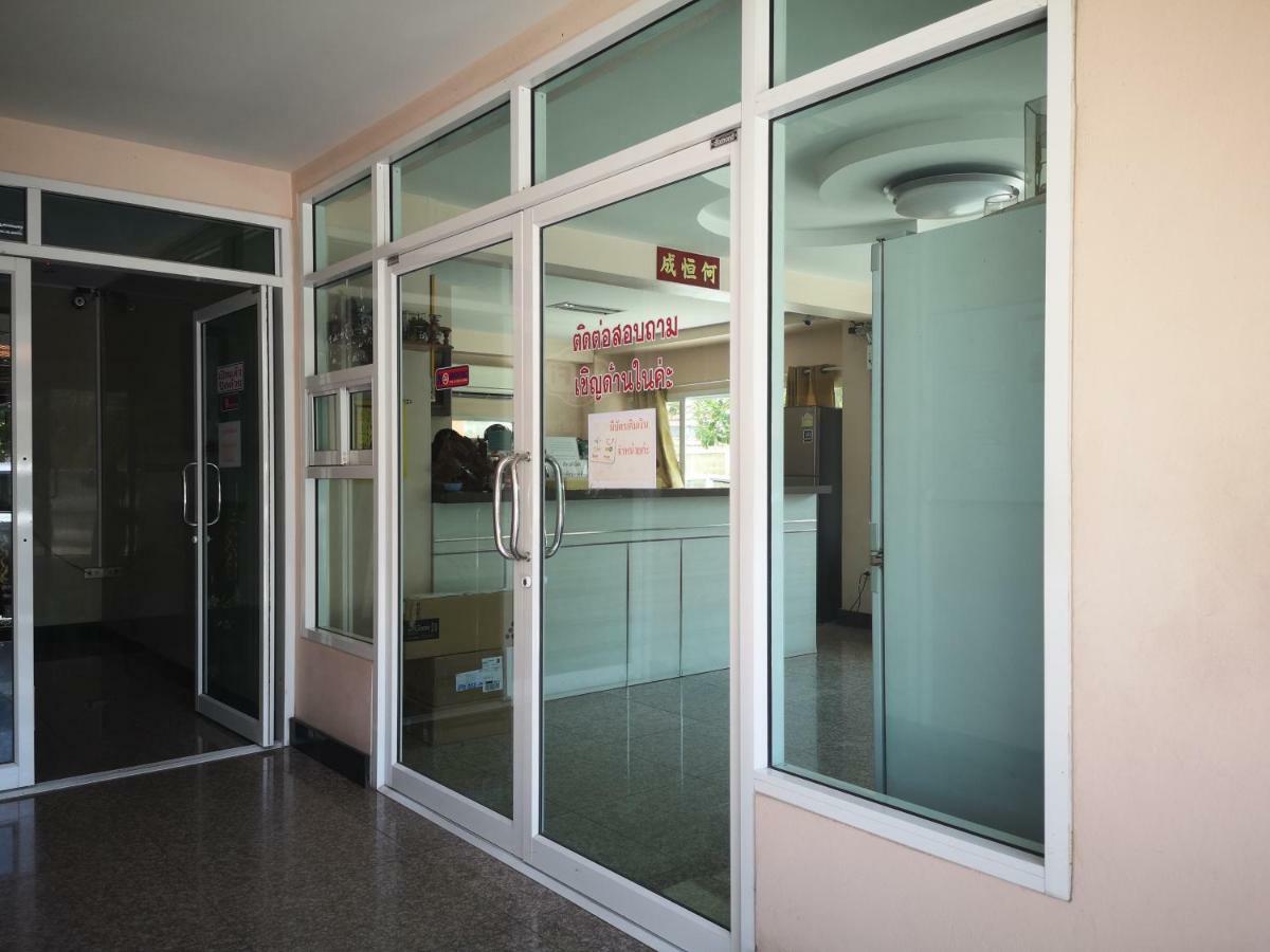 Sab Suwarn Mansion Hotel Suphan Buri Buitenkant foto