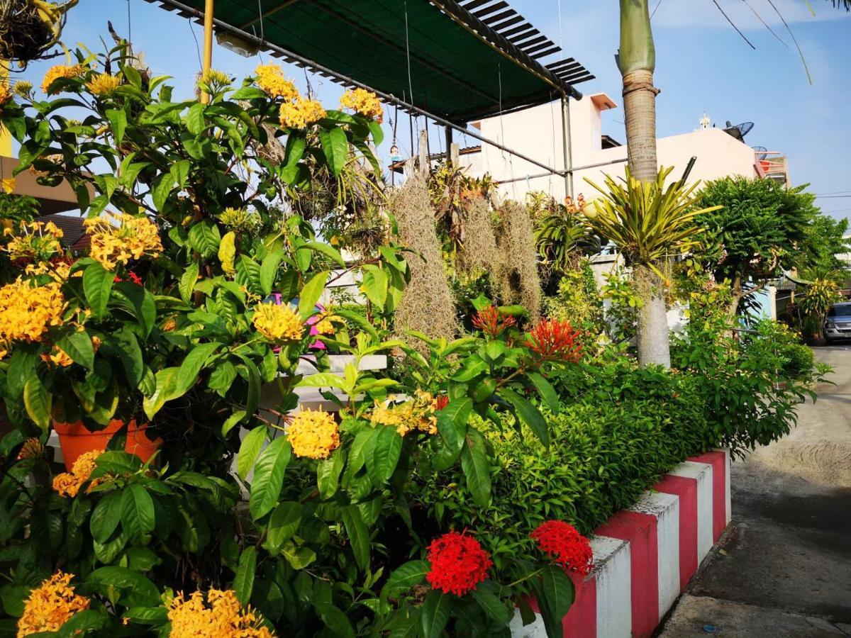 Sab Suwarn Mansion Hotel Suphan Buri Buitenkant foto